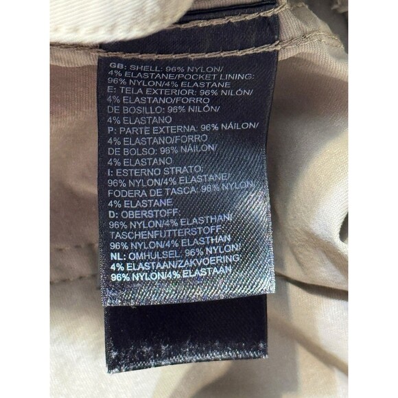 The North Face Women’s Khaki Nylon Stretch Shorts Size 10 Outdoor Hiking Cuffed - Picture 6 of 12